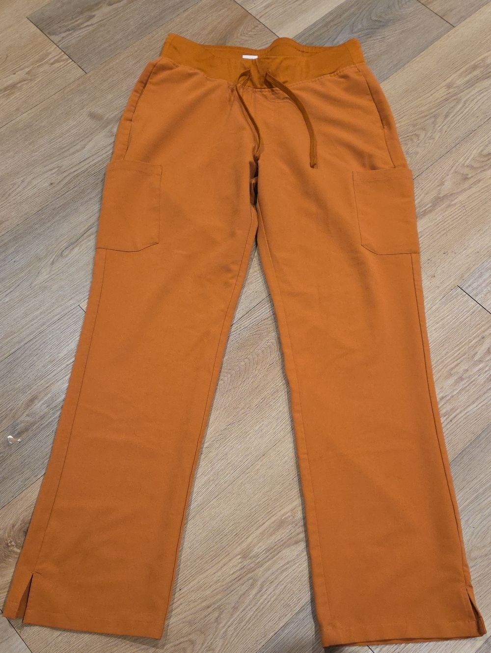 Women's Drawstring Scrubpants in Burnt Orange